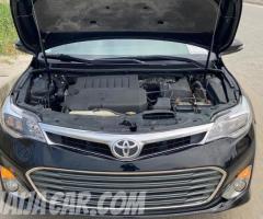 2013 Toyota Avalon Limited Edition available in Lagos - 3