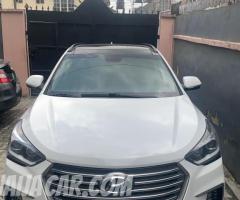 Clean Foreign Hyundai Santa Fe 2017 XL limited edition. - 2
